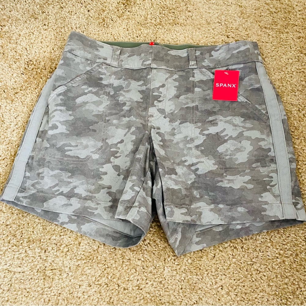 SPANX Women's Camo Stone Wash Stretch Twill is Shorts
